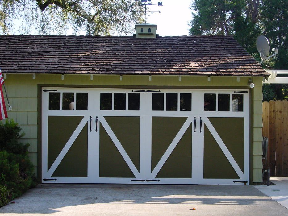 San Antonio - Premium Insulated Steel Garage Door with Extira Trim