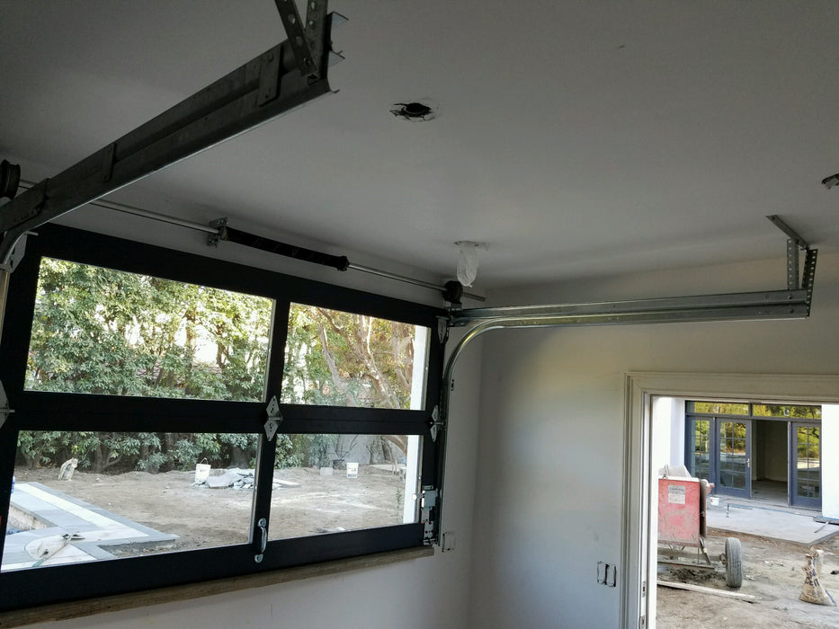 Bar & Restaurant Glass Garage Doors