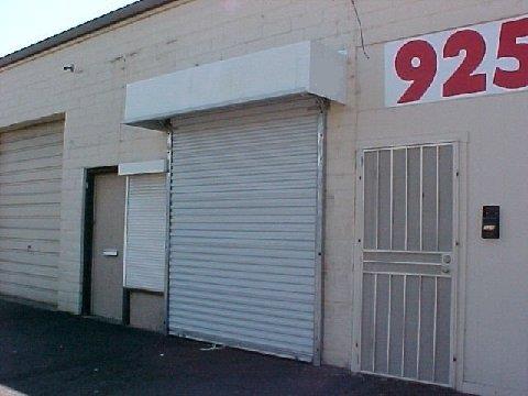 Model 1000 - Light Duty Commercial Roll Up Door