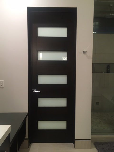 Leonardo - Modern Mahogany Wood & White Laminated Glass Entry Solid Door