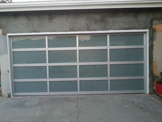 Contemporary Aluminum & White Laminate (Privacy) Glass Garage Door