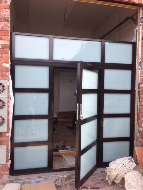 Contemporary Aluminum & Clear Tempered Glass Garage Door