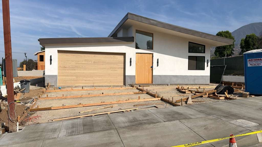 Cleo - Horizontal Grooves and Texture Steel Garage Door Modern Design