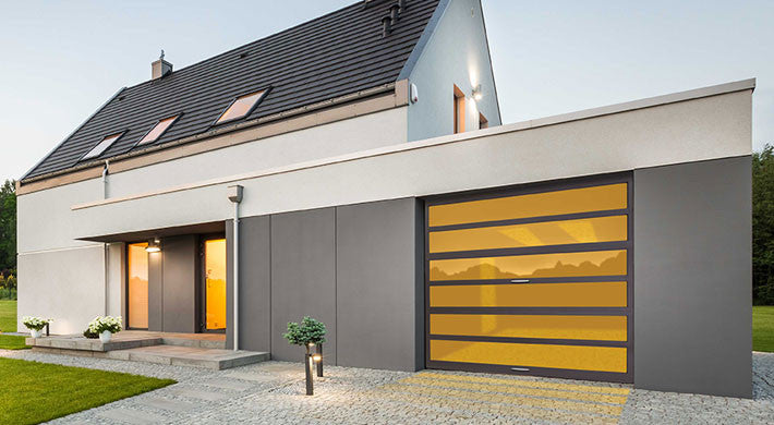 The Horizon - Contemporary Aluminum & Horizontal Glass Garage Door