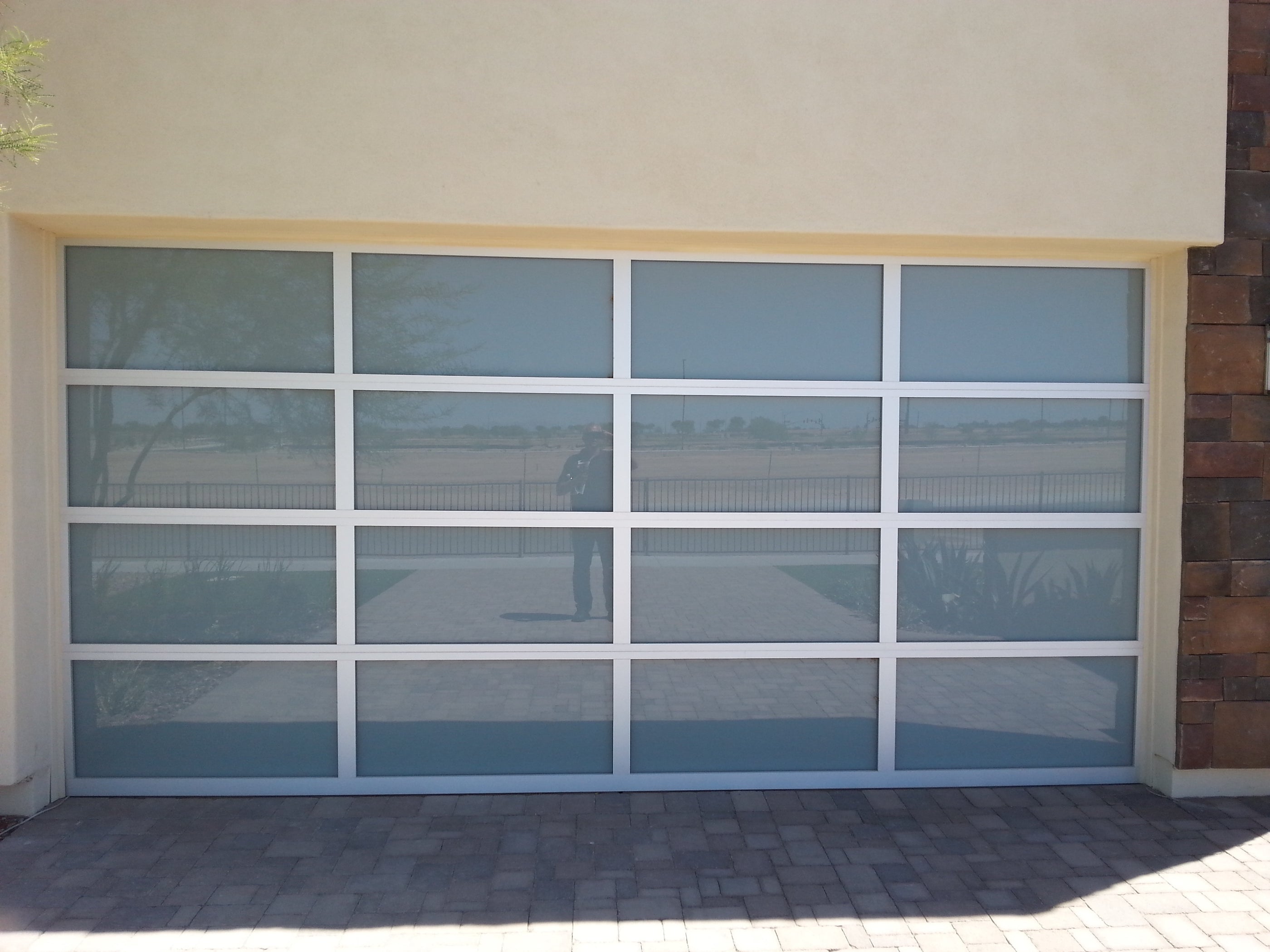 Contemporary Aluminum & White Laminate (Privacy) Glass Garage Door
